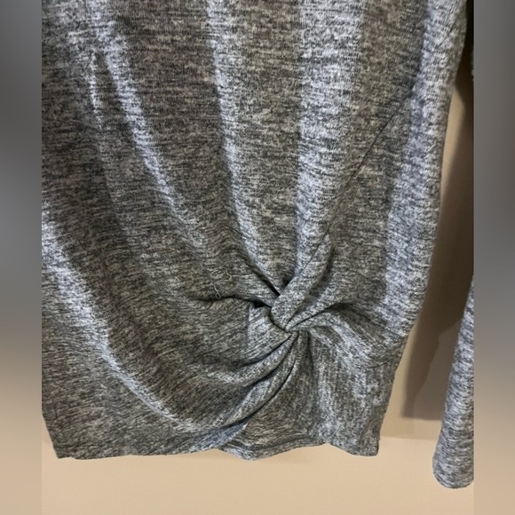Dynamite gray long sleeves top - Picture 3 of 7